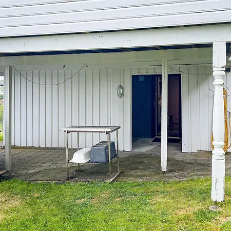 4 Person In Apartment Egersund