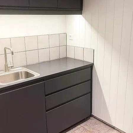 Apartment 4 Person In
